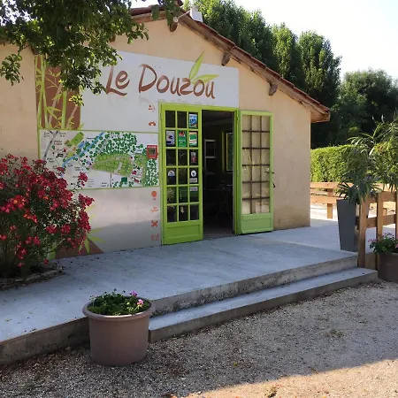 Le Douzou Campingplads Bouzic
