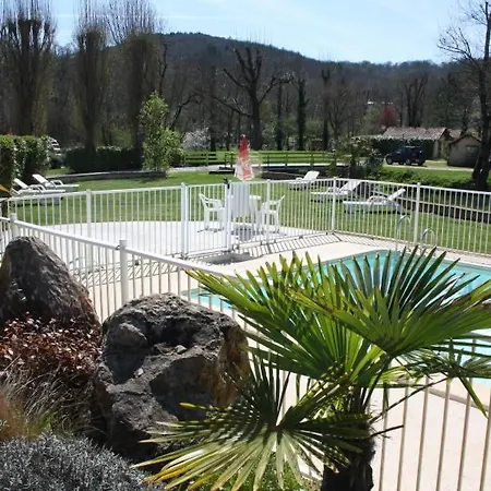 营地 Le Douzou Bouzic