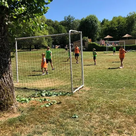 Le Douzou Camping *
