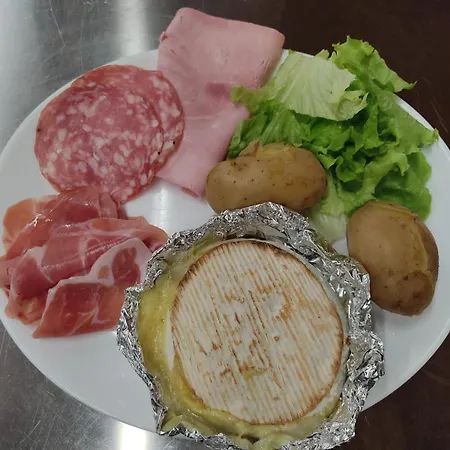 キャンプ場 Le Douzou Bouzic