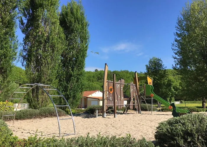 Кемпинг Le Douzou Bouzic