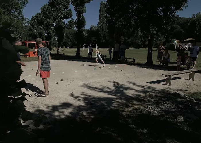 Кемпинг Le Douzou Bouzic